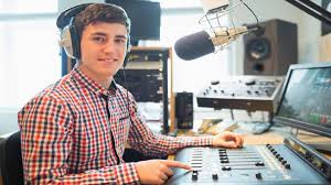 CERTIFICATE IN RADIO,VIDEO JOCKEY & NEWS READING